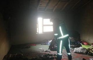 Van’da yangın: anne ve 3 çocuğu zehirlendi