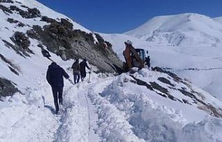 VASKİ, kar kış demeden hizmete devam ediyor