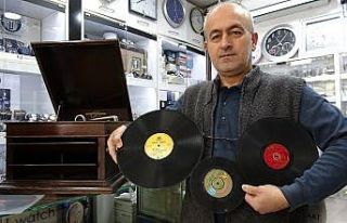 Yaklaşık 25 yılını verdiği koleksiyonuna paha...