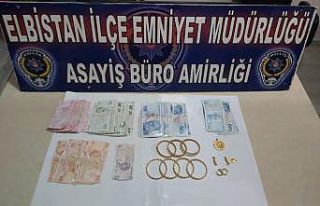 Yaşlı adamın 250 bin TL’lik ziynet eşyasını...