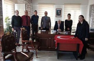 Yemin ederek asaleten memurluğa başladı