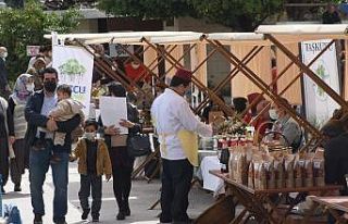 Yeryüzü pazarı yeniden kuruldu