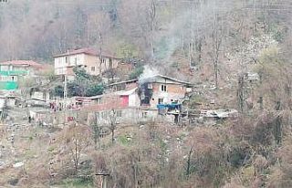 Zonguldak’ta ikamet yangını korkuttu