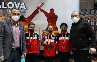 1308 Osmaneli Belediyespor karate takımı Türkiye...