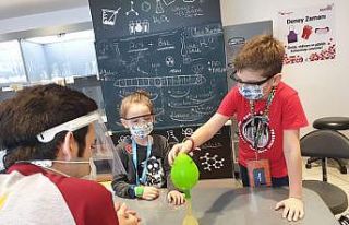 23 Nisan öncesinde çocukların dünya meselelerine...