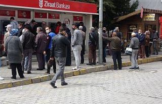 3 günlük kısıtlama sonrası Uşak’ta yoğunluk...
