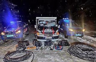 400 metre bakır kablo çalan 4 kişi tutuklandı