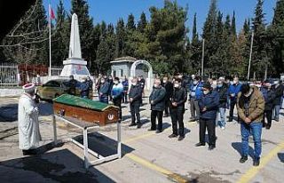 50 yaşındaki öğretmen korona virüse yenildi