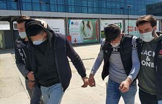 511 adet uyuşturucu hapla yakalanan 2 kişi gözaltına...