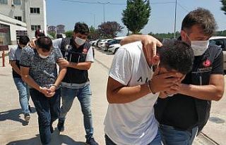 52 bin 920 uyuşturucu hapla yakalanan 3 kişiye 5’er...