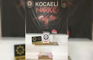 5 kilo uyuşturucu ile yakalanan 3 kişi gözaltına...