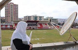 78 yaşındaki Hatice nineye Nevşehir Belediyespor...