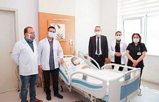 86 yaşındaki hastanın kalp kapağı, ameliyatsız...