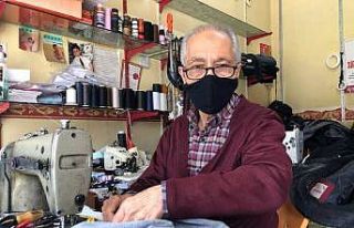 9,5 metrekarelik dükkanında 55 yıllık mesleğini...