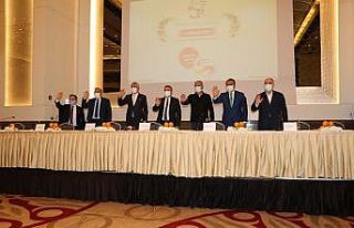 Adana Portakal Çiçeği Karnavalı’nın coşkusu...