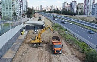 Adana’nın yolları yenileniyor
