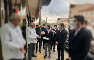 AK gençler iftar sevincini paylaşıyor