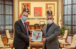 AK Parti İl Başkanı Yıldırım’dan Rektör Beydemir’e...