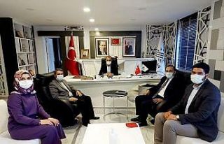 AK Parti yönetimi Başkan Kılınç ile bir araya...