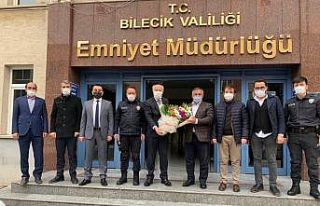 AK Parti’den polis teşkilatına ziyaret