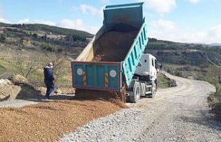Akhisar’ın yolları asfalt sezonuna hazırlanıyor