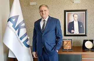 AKİB, dış ticarette kariyer yapmak isteyen öğrencilerin...