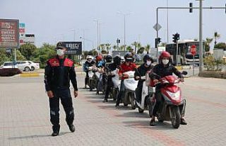 Alanya’da kuryelere ve motosiklet sürücülerine...