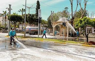 Alanya’da mahalleler dezenfekte yapılıyor