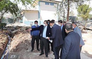 Ali Şelli Parkında yenileme çalışmaları sürüyor