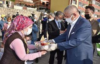 Amasya Belediyesinden halka 100 bin Ramazan pidesi