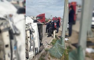 Amasya’da panelvan minibüs ile otomobil çarpıştı:...
