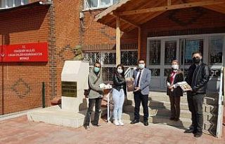 Anadolu Üniversitesi çocuk evlerindeki çocukların...