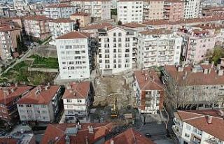 Ankara’da çökme tehlikesi olan bina havadan görüntülendi