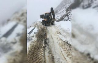 Antalya Büyükşehir Belediyesi’nden karla mücadele...