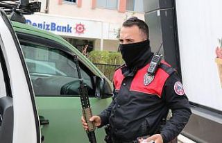 Antalya’da uzun namlulu silahla filme çekmek isteyen...
