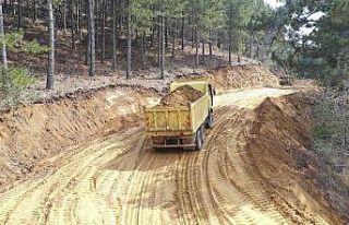 Aydın Büyükşehir Belediyesi yol yapım çalışmalarına...