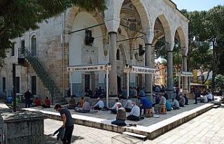 Aydın’da tam kapanmanın ilk Cuma Namazı kılındı