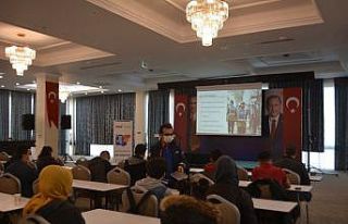 Ayvalık, Yarın Çok Genç Olacak Projesi’ne ev...