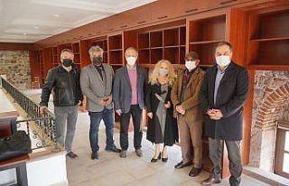 Ayvalık’ta Bekir Coşkun Kütüphanesi açılış...