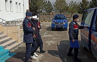 Babasına ait bağ evinden hırsızlık yapan şahıs...