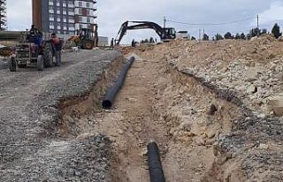 Baca kanalizasyon hattı döşeniyor