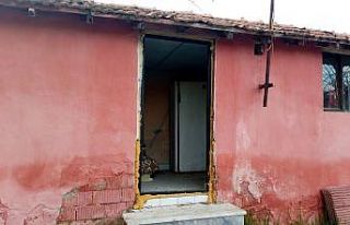 Bağ evinin kapısını çalan hırsızlara ilginç...