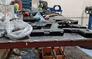 Bağcılar’da yasa dışı silah imalathanesine...