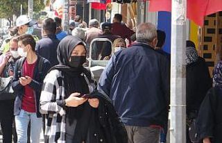 Balıkesir’de tam kapanma öncesi hareketlilik