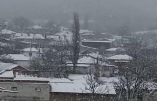 Balkanlar’dan giriş yapan kar Trakya’yı beyaza...