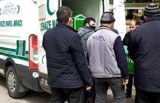 Balkondan düşen 4 yaşındaki çocuk hayatını...