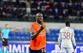 Başakşehir’de Demba Ba ile yollar ayrıldı