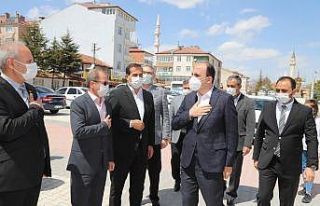 Başkan Altay: "İlçelerimiz için önemli projeleri...