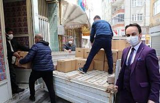 Başkan Demirtaş’tan sanatçılara erzak desteği