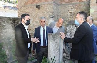 Başkan Kaplan’dan, Adnan Menderes’in hocasına...